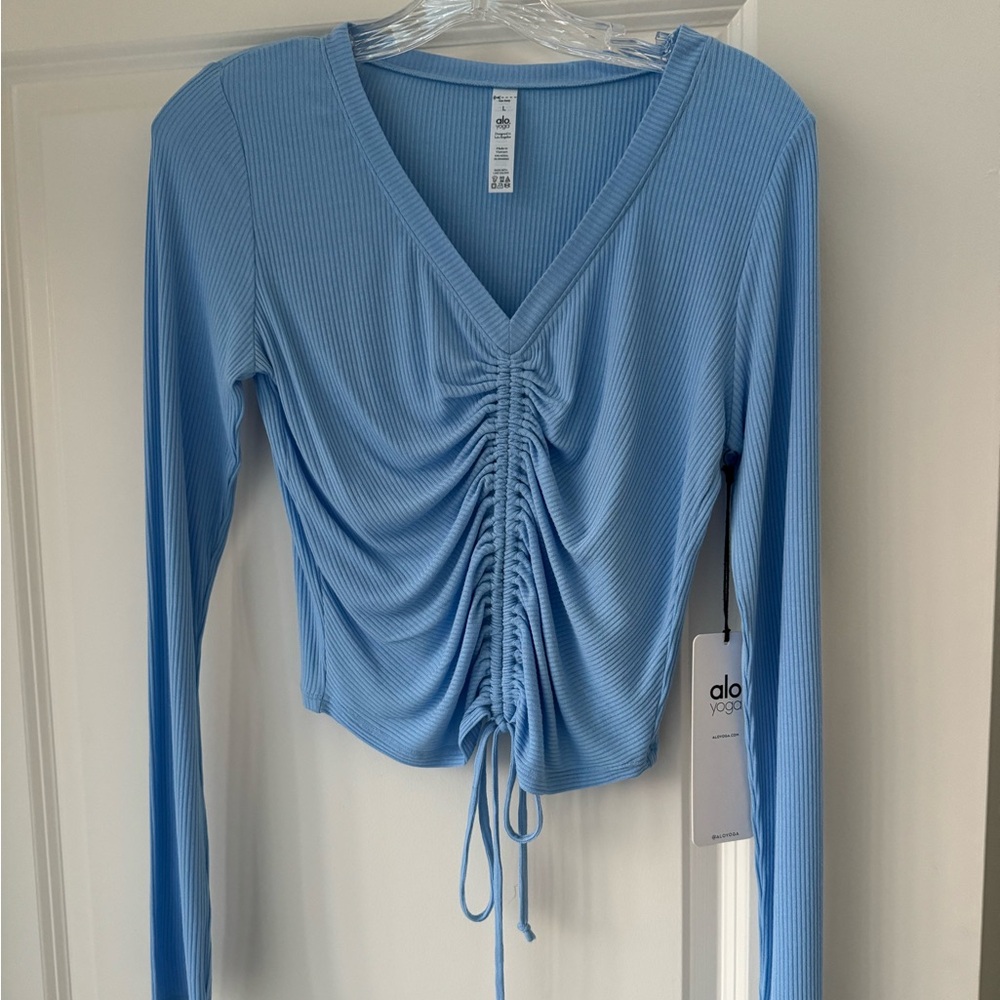 alo Ribbed Cinch Cropped Long Sleeve